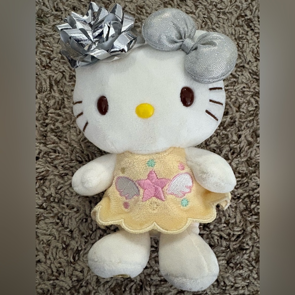 Hello Kitty Silver Bow Plush Great Condition